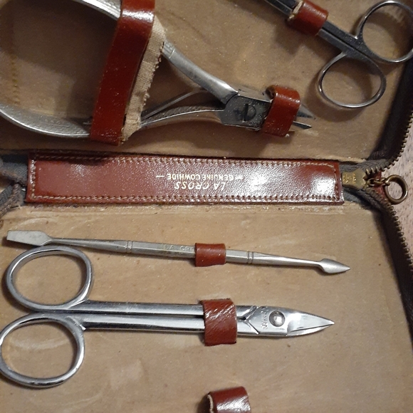 VINTAGE MENS 1960S MANICURE SET LA CROSS - Picture 3 of 3